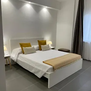 Pensión Milu's, Palermo